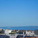 Great View Comfortable Whit Free Parking *